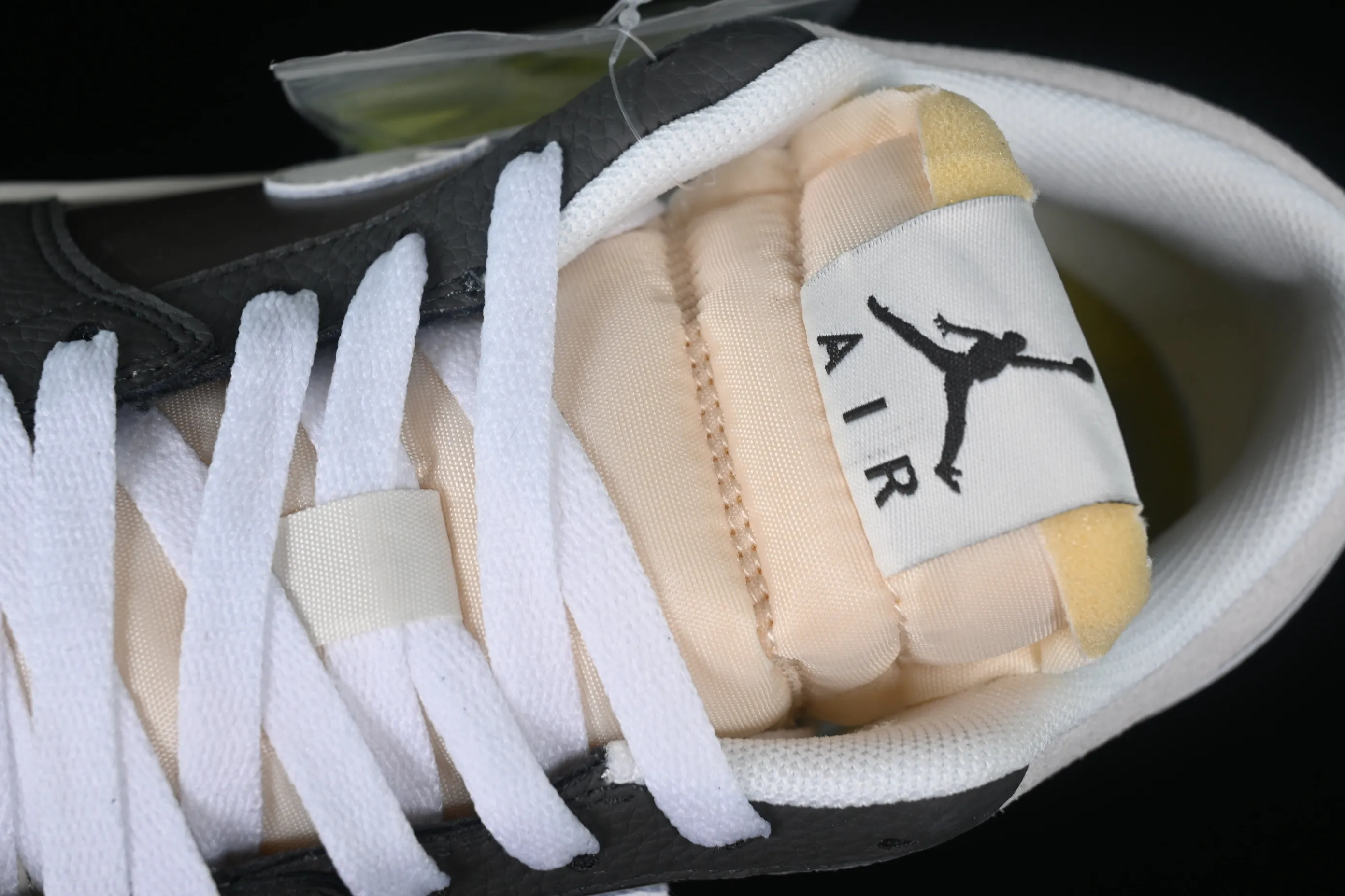 All categories Air Jordan Jordan series basketball shoes Air Jordan 1 Low Air Jordan 1 Low "Snkrs Day" AJ1 Joe 1 Magpie Gray Toe Low-top cultural casual sneakers FD0399-004
